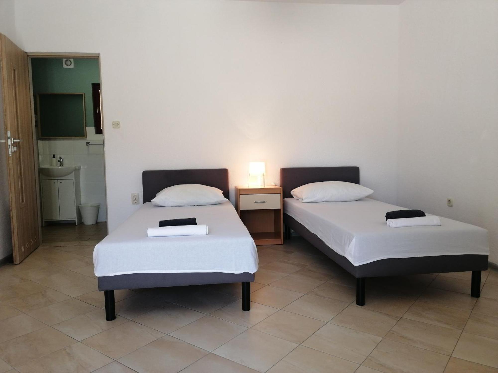Trim Rooms And Apartments Lovište Kamer foto