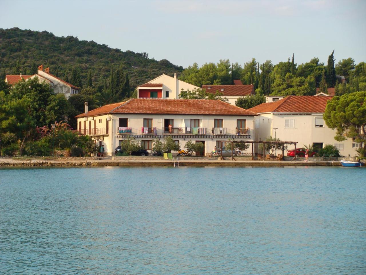 Trim Rooms And Apartments Lovište Buitenkant foto